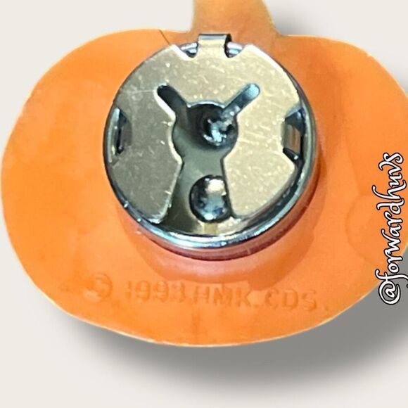 Set of Four Hallmark Vintage Button Covers – Jack-O-Lantern Design - Picture 9 of 12